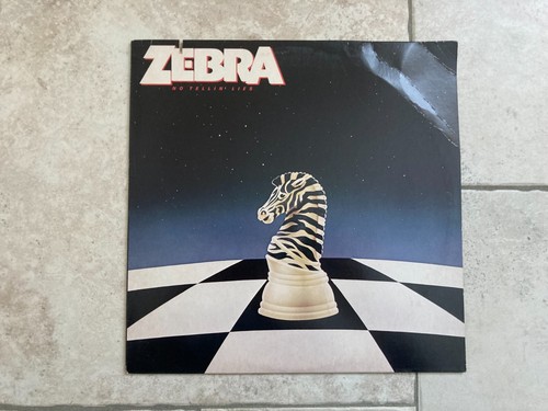 Zebra tellin lies - no,